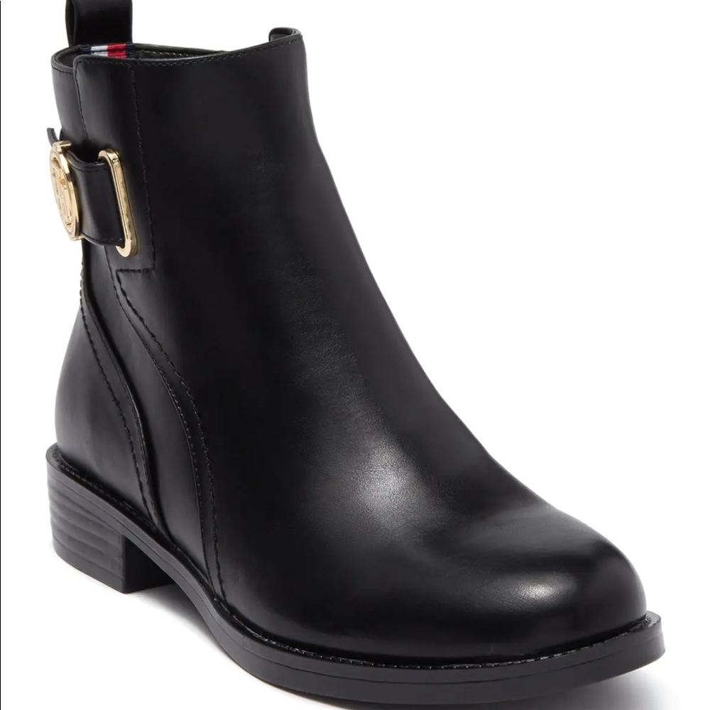 Tommy Hilfiger Boots brand new, never been worn. - Picture 1 of 2